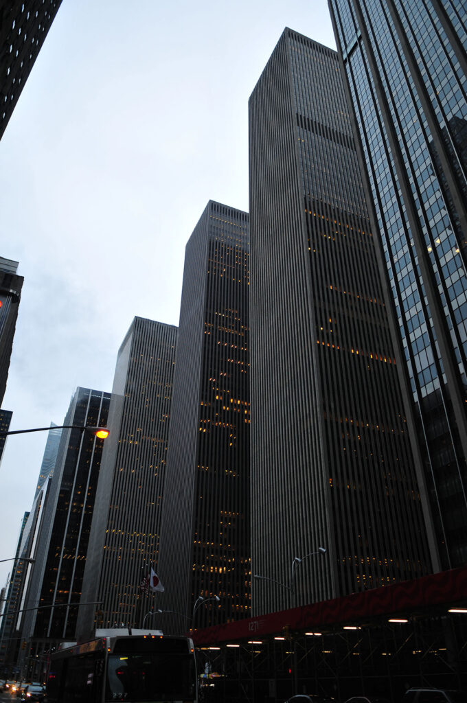 Avenue of the Americas