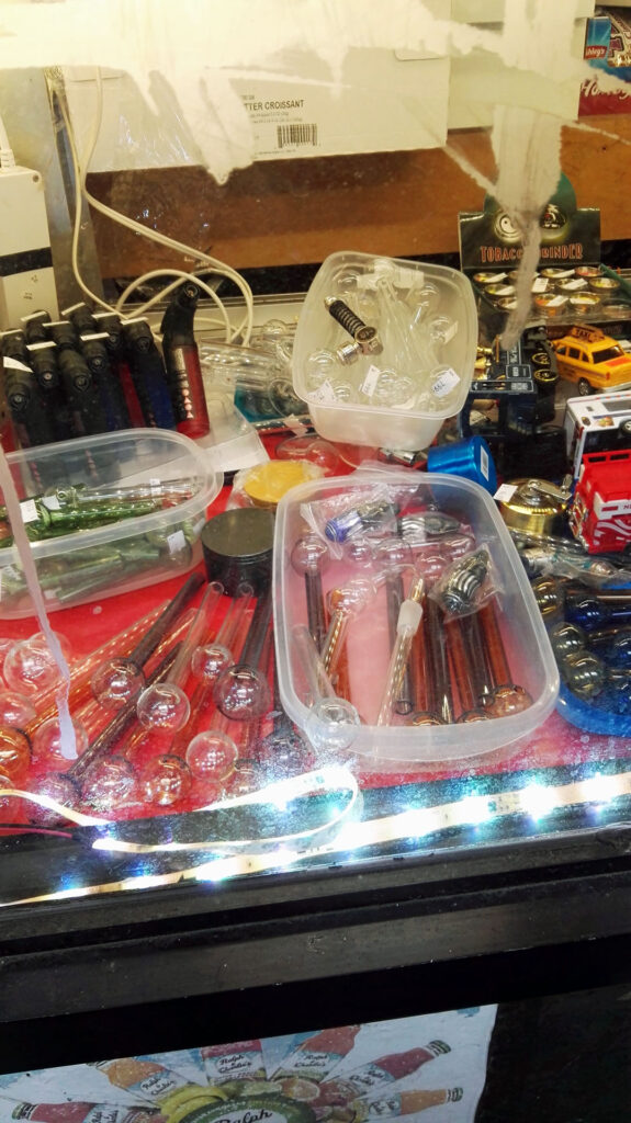 Pipe à crack au coin de la rue